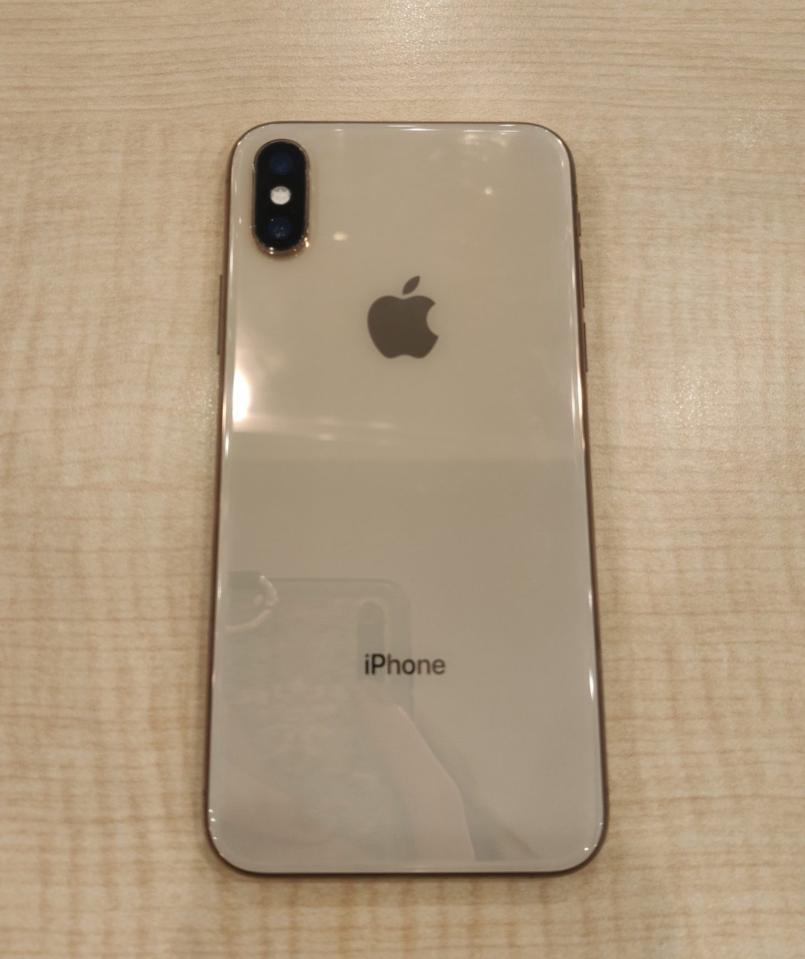 iPhoneXS カメラレンズ割れ