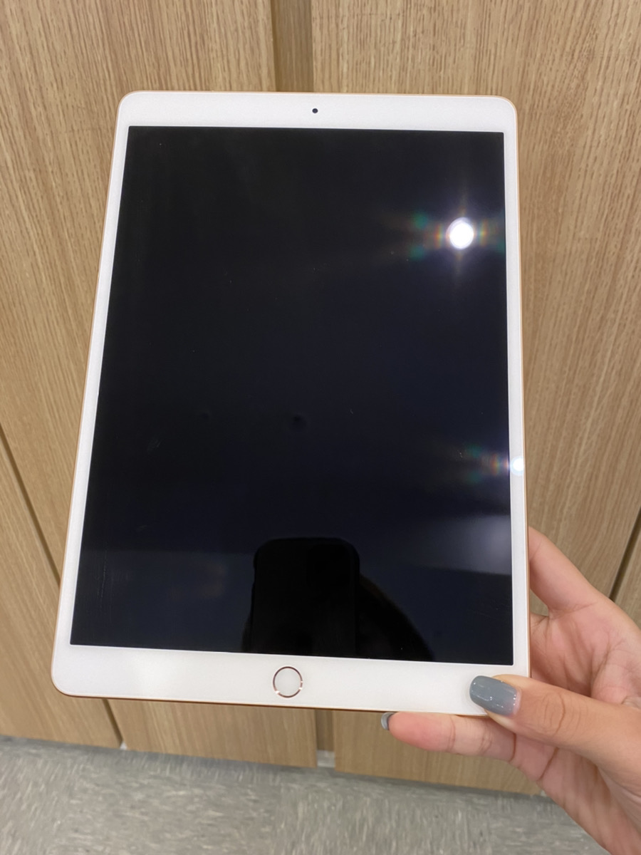 iPad Air 第3世代  64GB ゴールド au△ 中古
