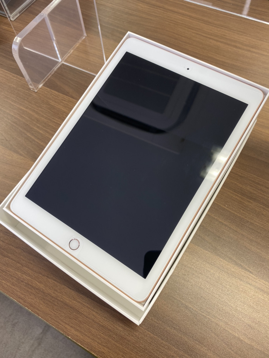 iPad 第6世代 32GB ゴールド WiFiモデル