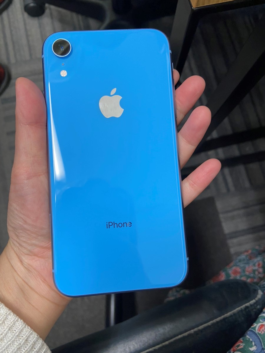 iPhoneXR　128GB　ブルー