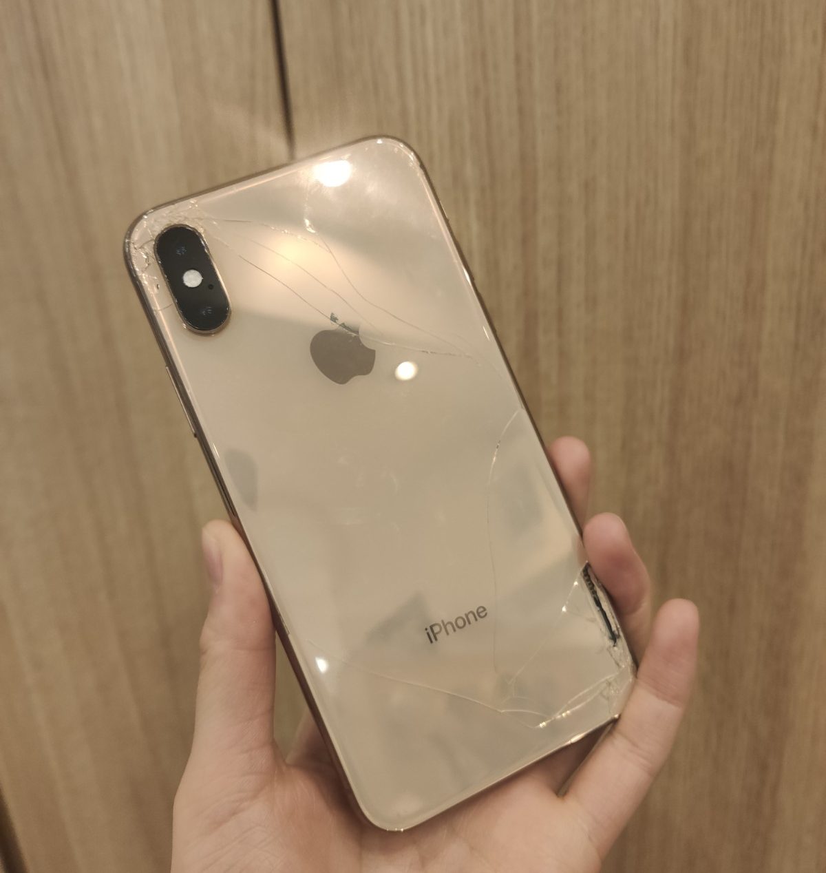 iPhoneXS 背面割れ 画面割れ ジャンク 買取