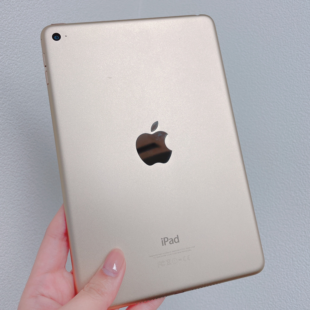 iPad mini4 64GB ゴールド Wi-Fi 中古品