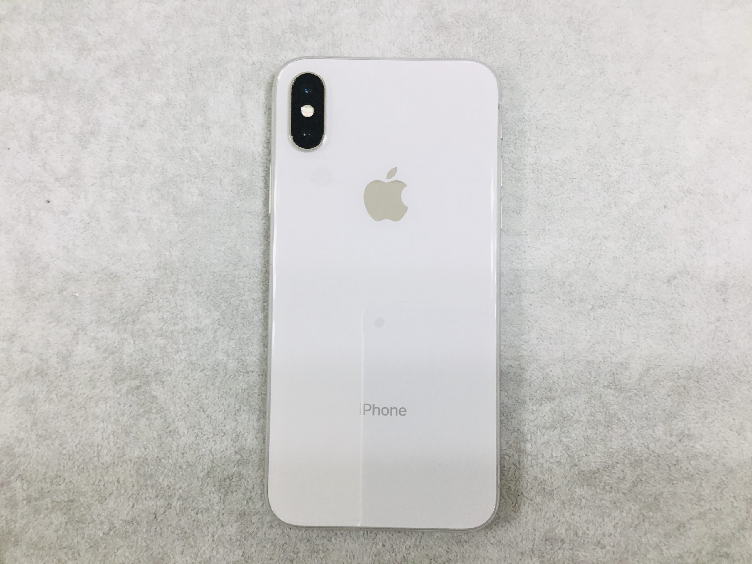 iPhone X