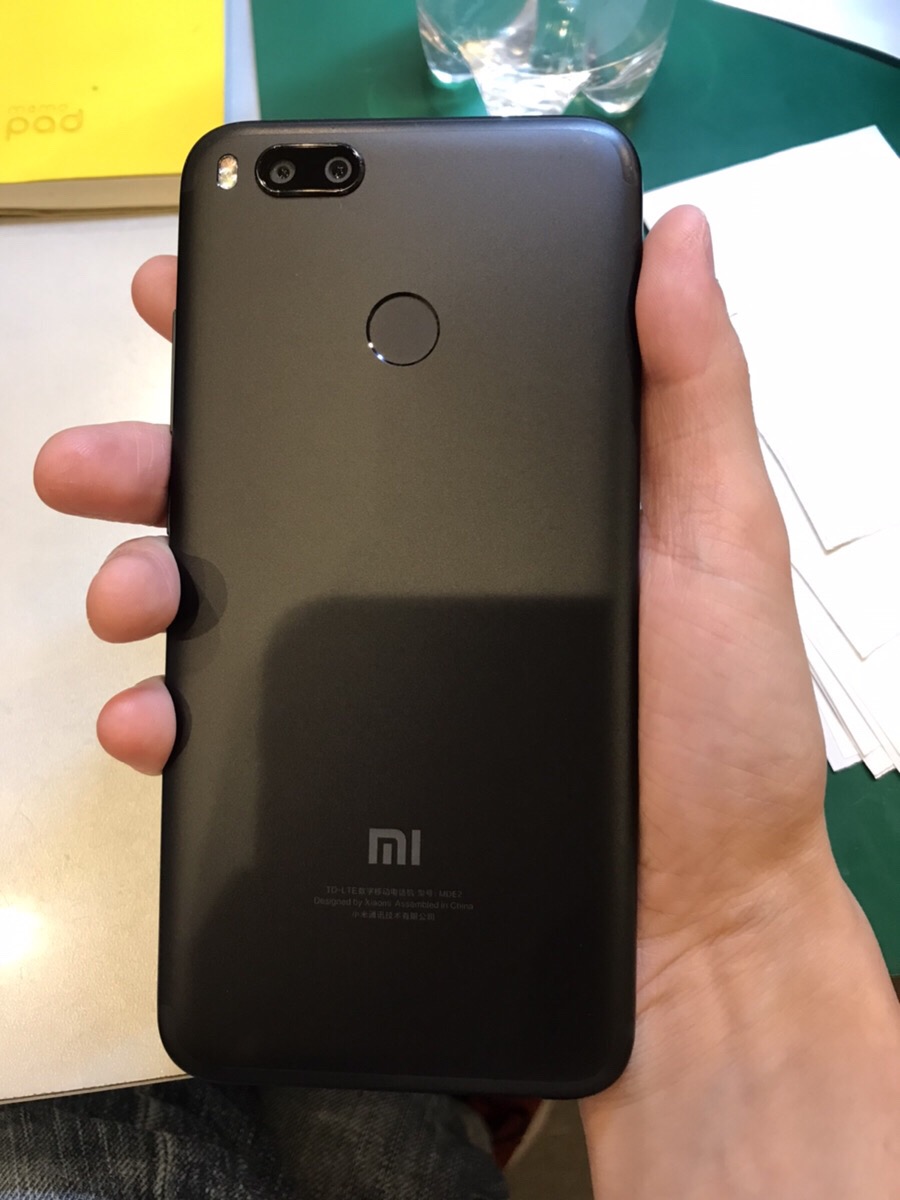 Xiaomi MI5X(MDE2) 黒 中古 本体のみ