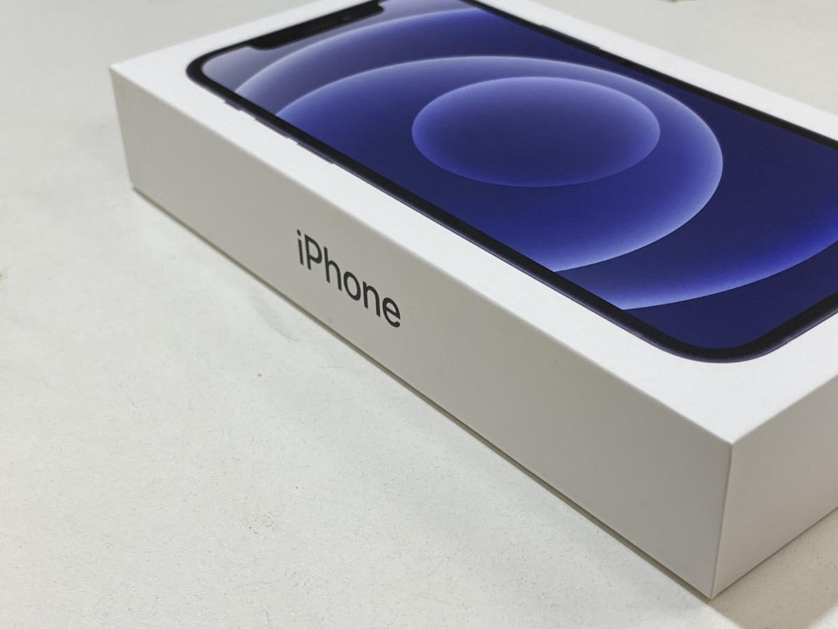 iPhone12