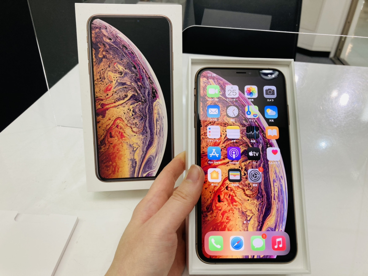 iPhoneX 256GB シルバー docomo◯ 中古箱あり