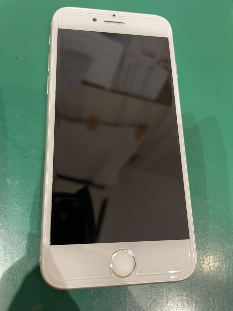 iPhone7　256㎇　AppleSIMフリー　中古本体のみ