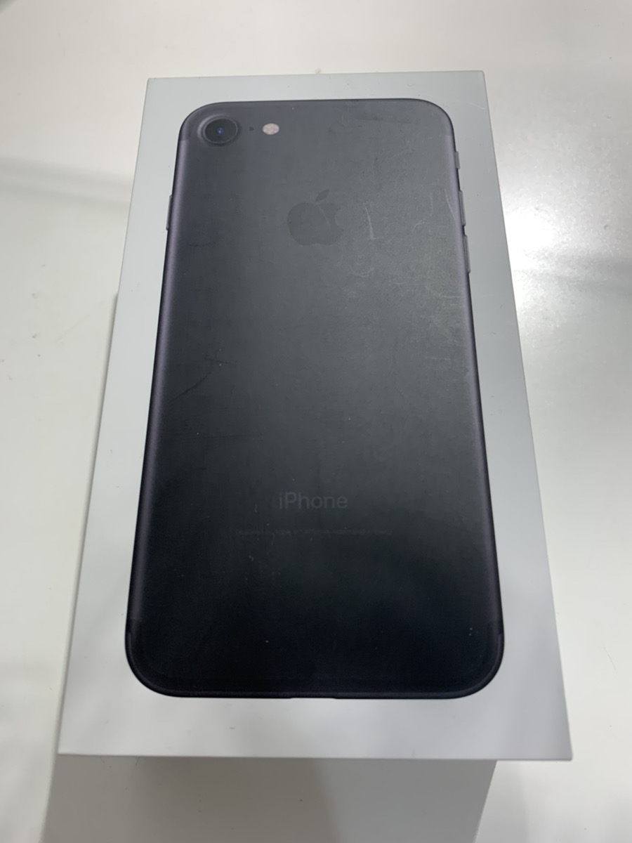 iPhone7 32GB (中古、Bランク )