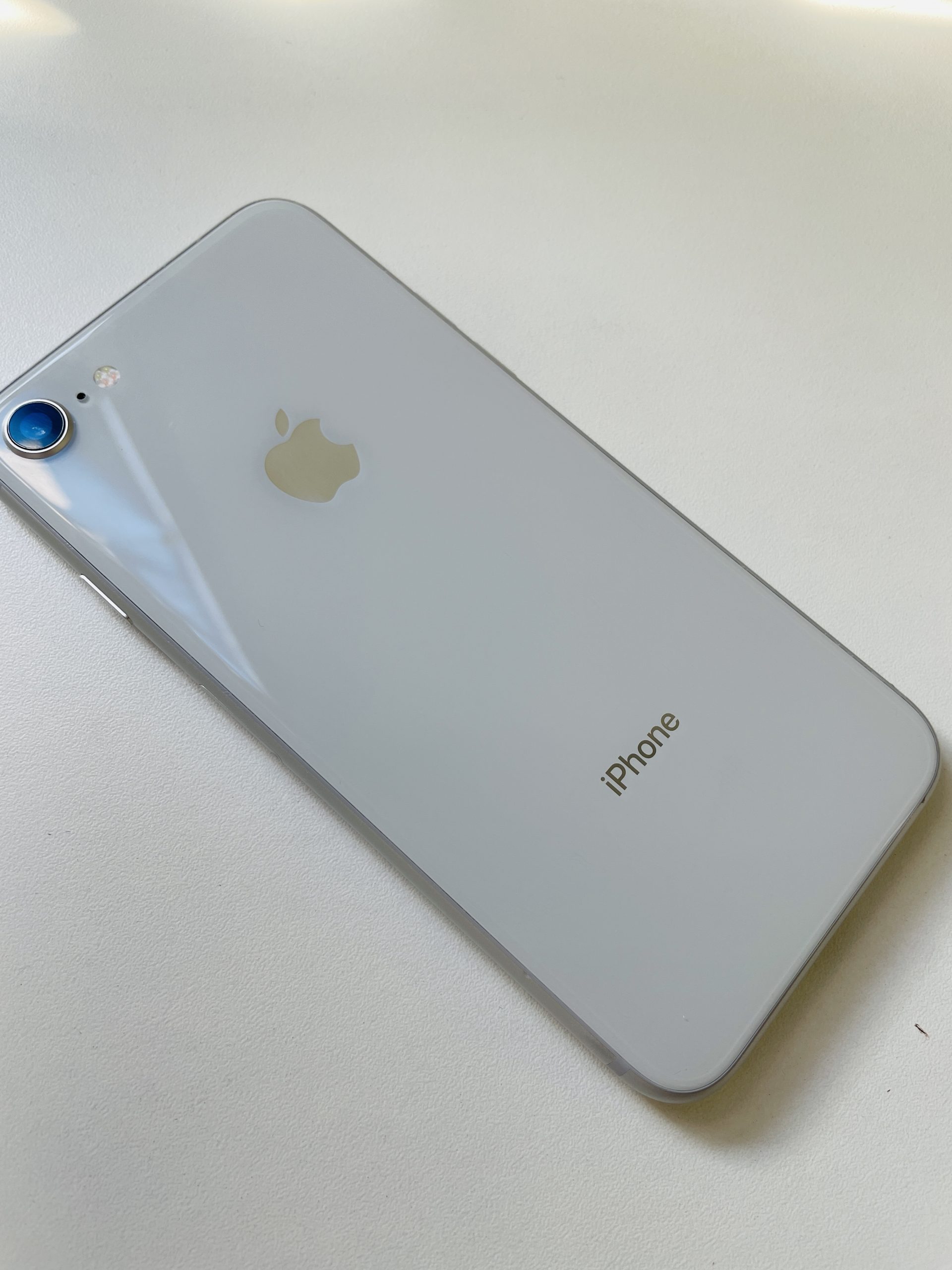 iPhone8 64GB ホワイト ドコモ○　本体のみ