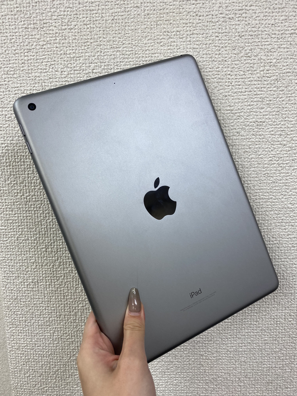 iPad2017 32GB グレー セルラーモデル SB○ 中古