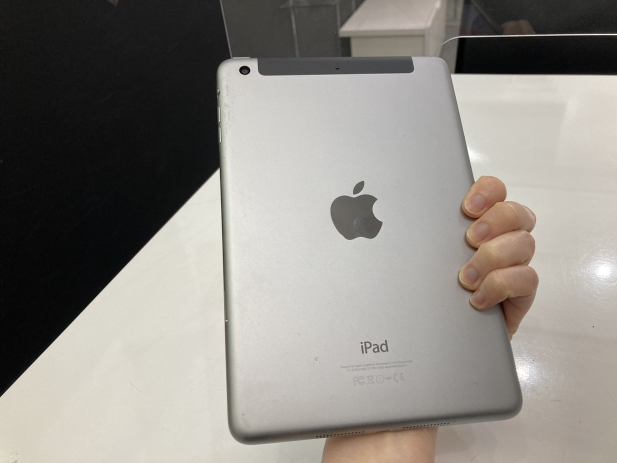 iPad mini3  16GB Wi-Fi + Cellular SoftBank◯ グレー 中古本体のみ