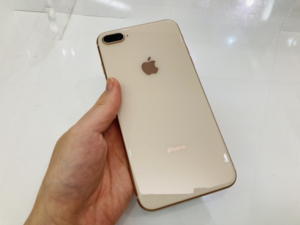 iPhone8 64GB ゴールド docomo○ 中古本体のみ