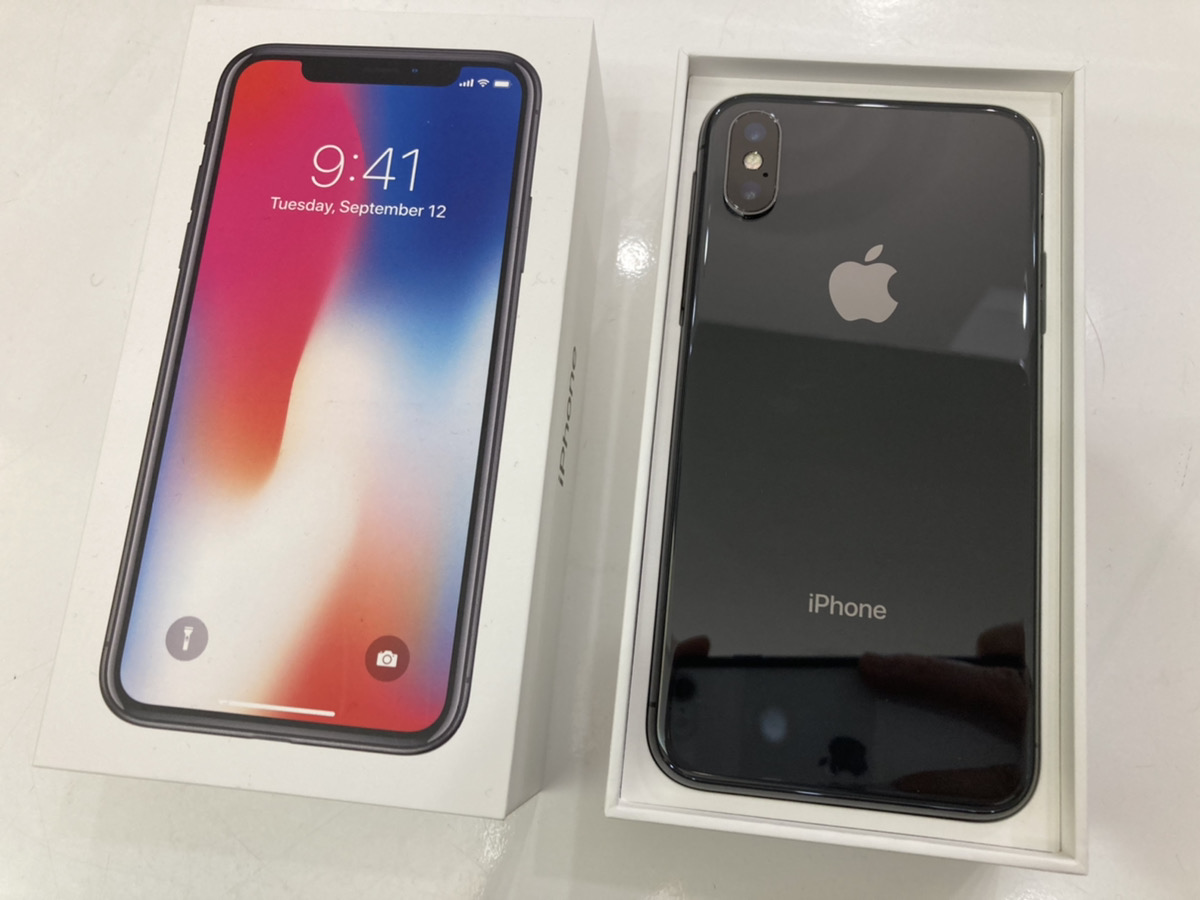 iPhoneX 256GB ブラック docomo○ 中古箱あり