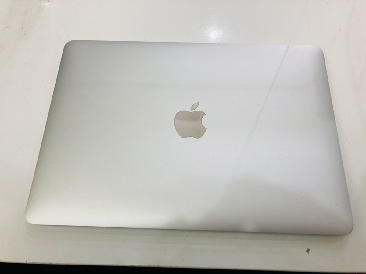 macbook 250GB シルバー 中古本体のみ