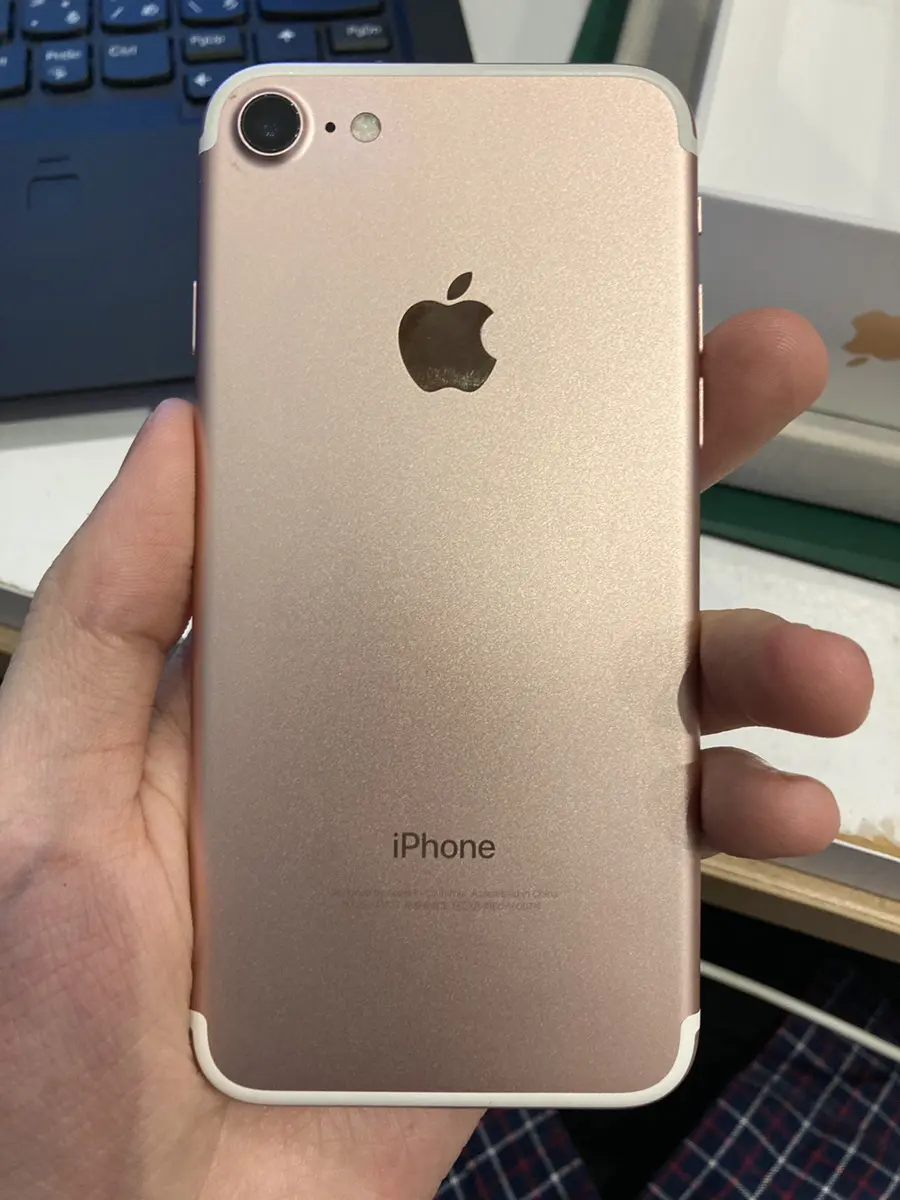 IPhone7 ローズゴールド 32GB SoftBank○本体のみ 傷ありCランク