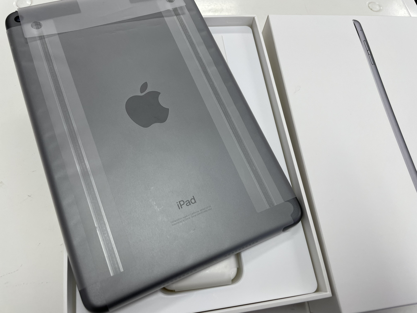 iPad mini 5 64GB スペースグレイ Wi-Fiモデル 中古美品