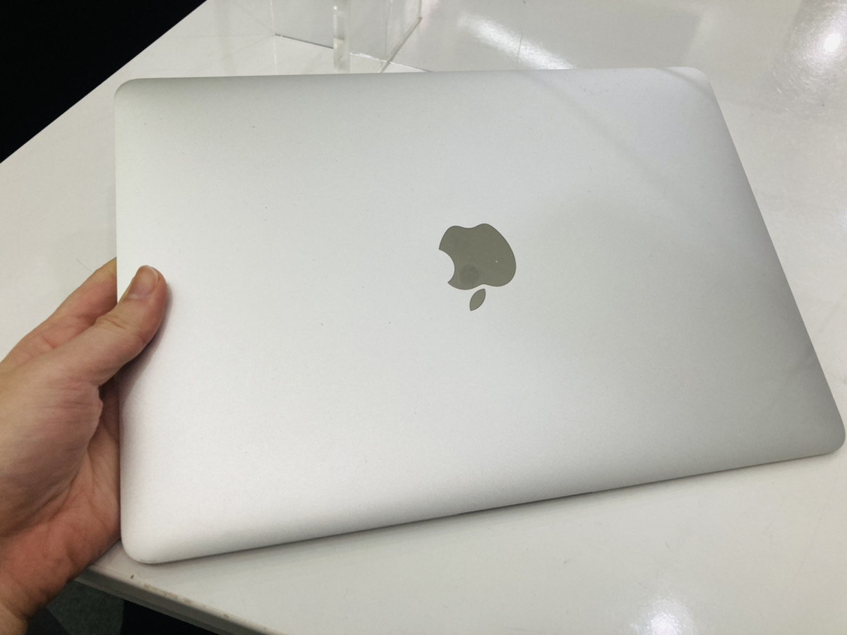 MacBook WiFiモデル グレー ジャンク品本体のみ