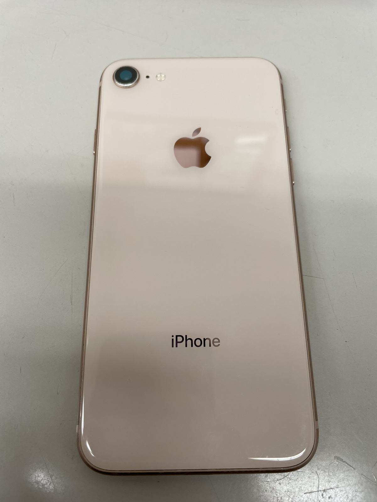 iPhone 8 64GB ゴールド ドコモ◯ 中古