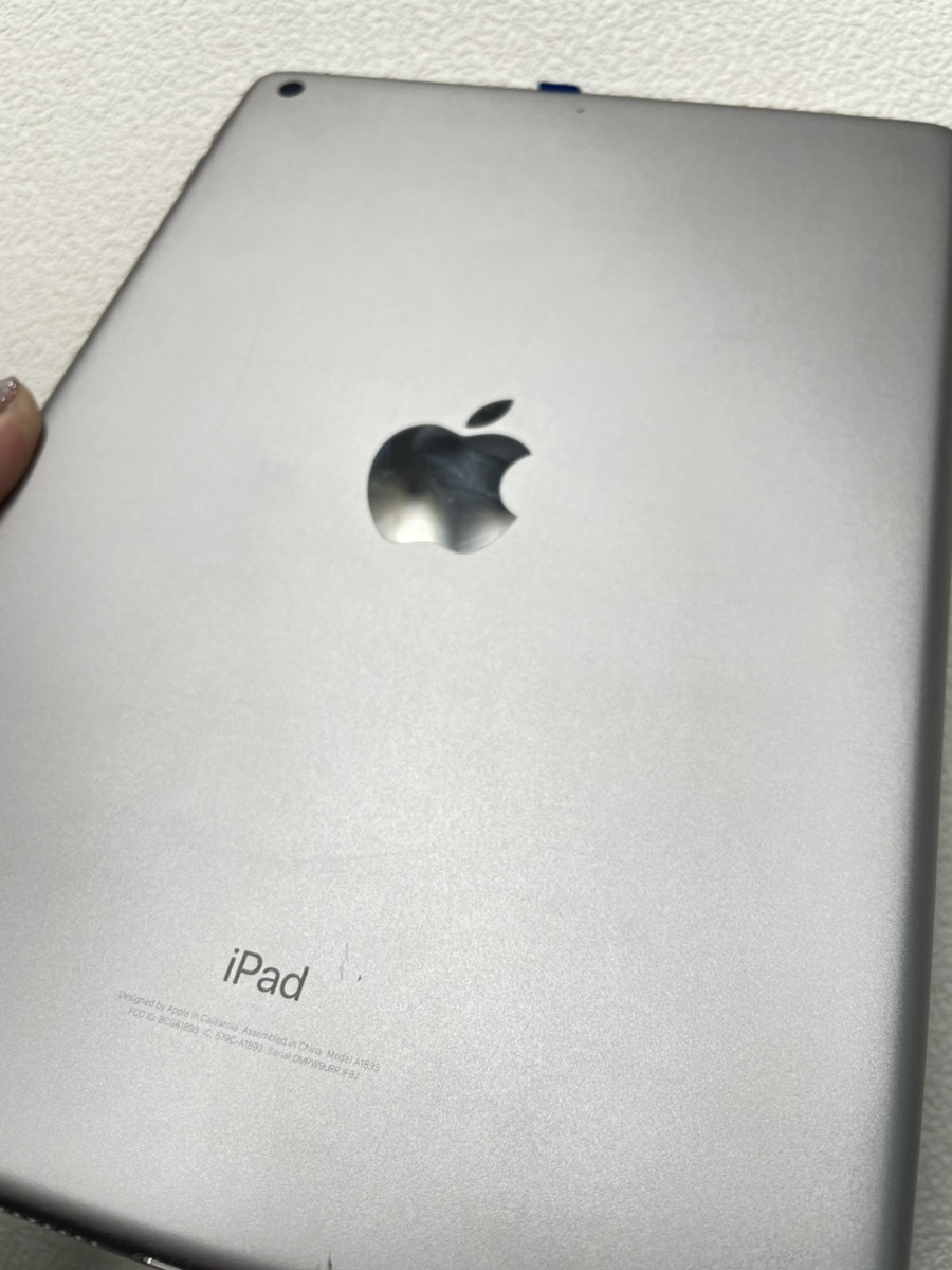 iPad 6(2018) 32GB au 中古品