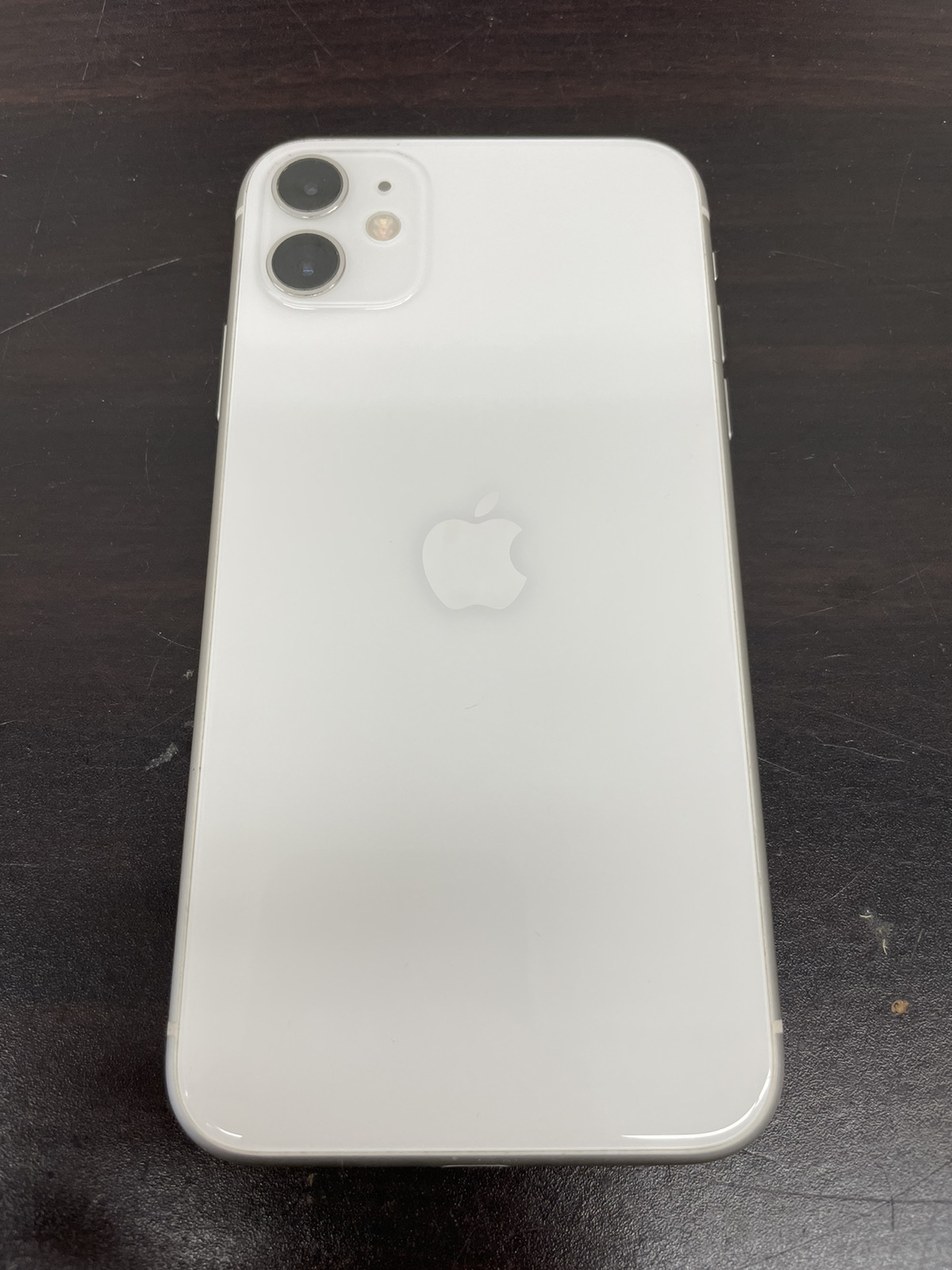 iPhone 11 128GB ホワイト ドコモ◯ 中古