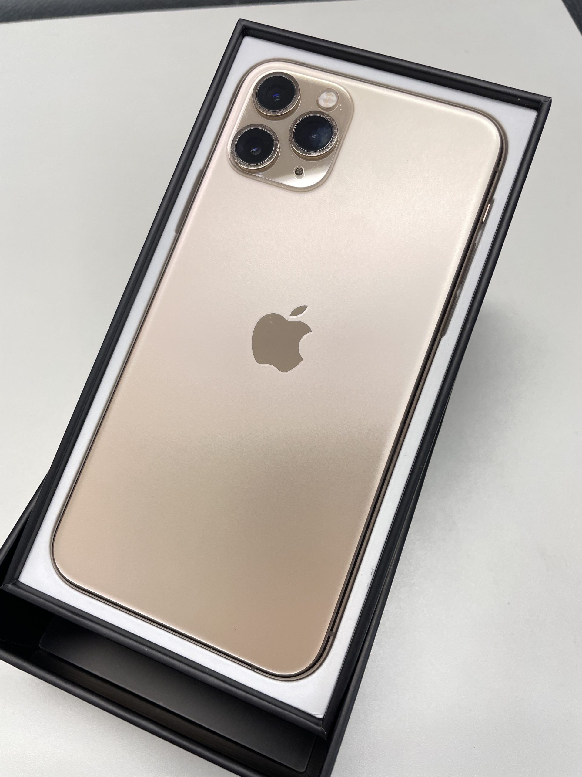 iPhone11Pro 256GB ゴールド SIMフリー 中古品