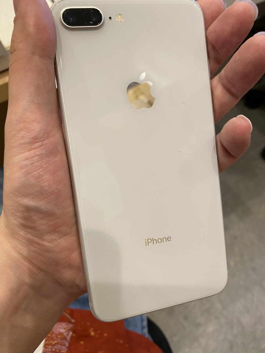 IPhone8Plus ホワイト 64GB docomo○ 本体のみ　中古品