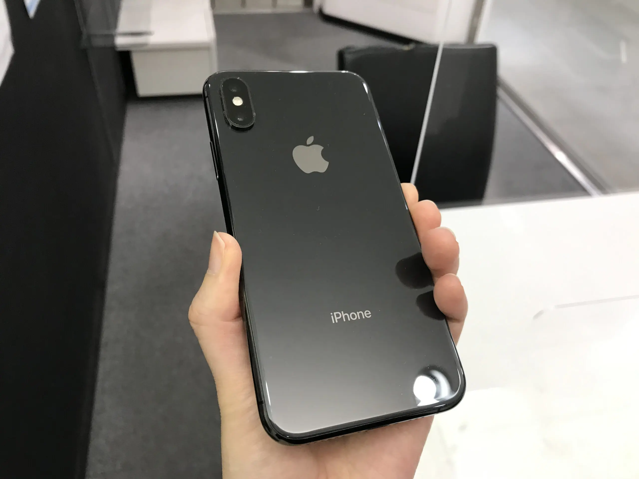 ポイント2倍 iPhoneXs ブラック - 通販 - tvitajai.com.br