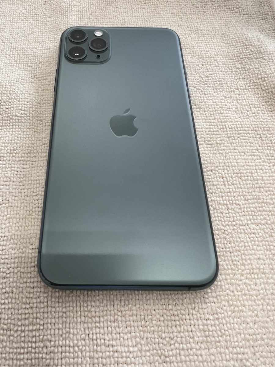 iPhone11 Pro Max 256GB  ミッドナイトグリーン   Apple SIMフリー  中古本体　箱あり