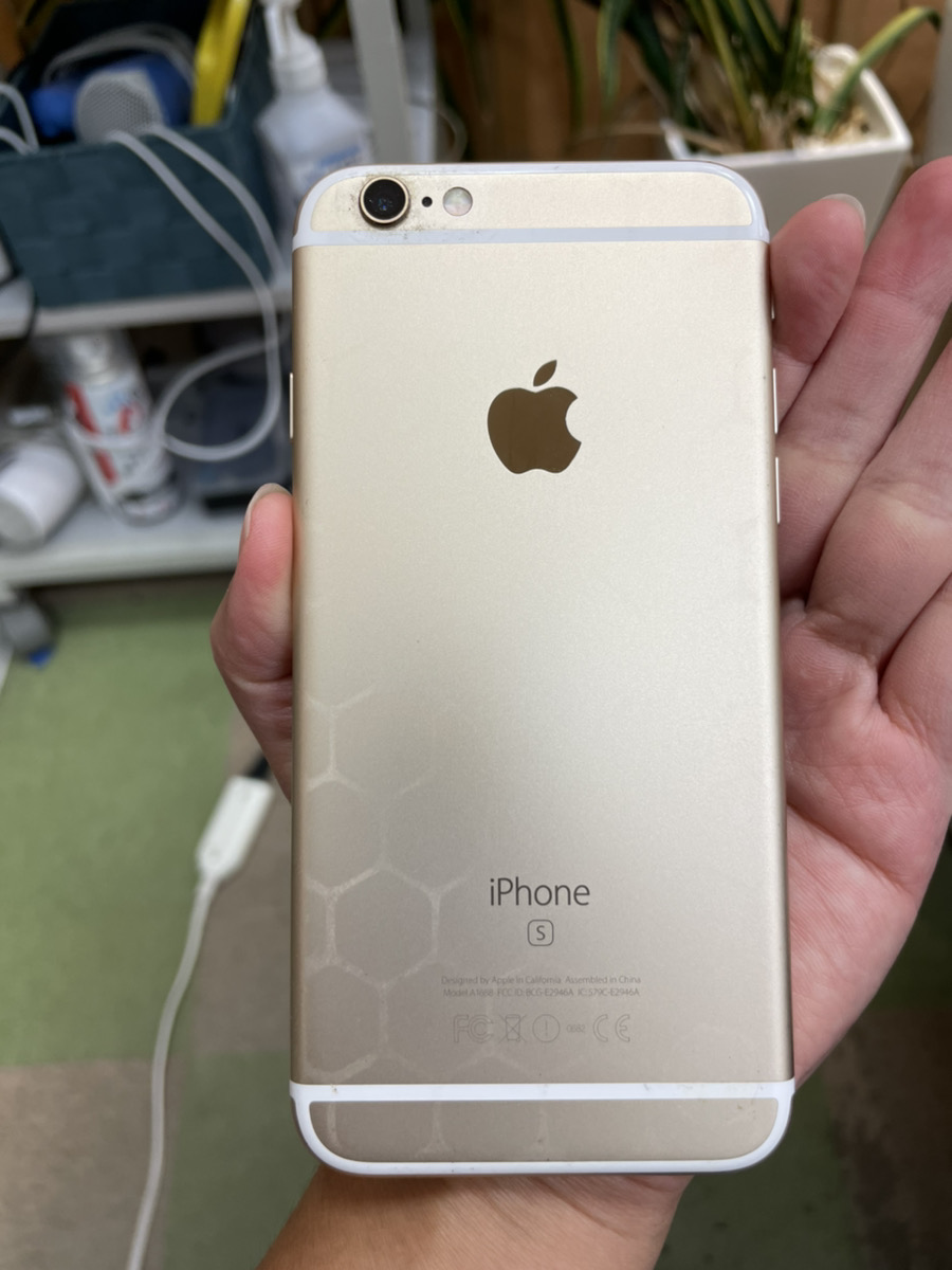 iPhone6s 32GB SB○ ゴールド  SIM解除品  中古本体のみ 　バッテリー膨張でパネル浮き