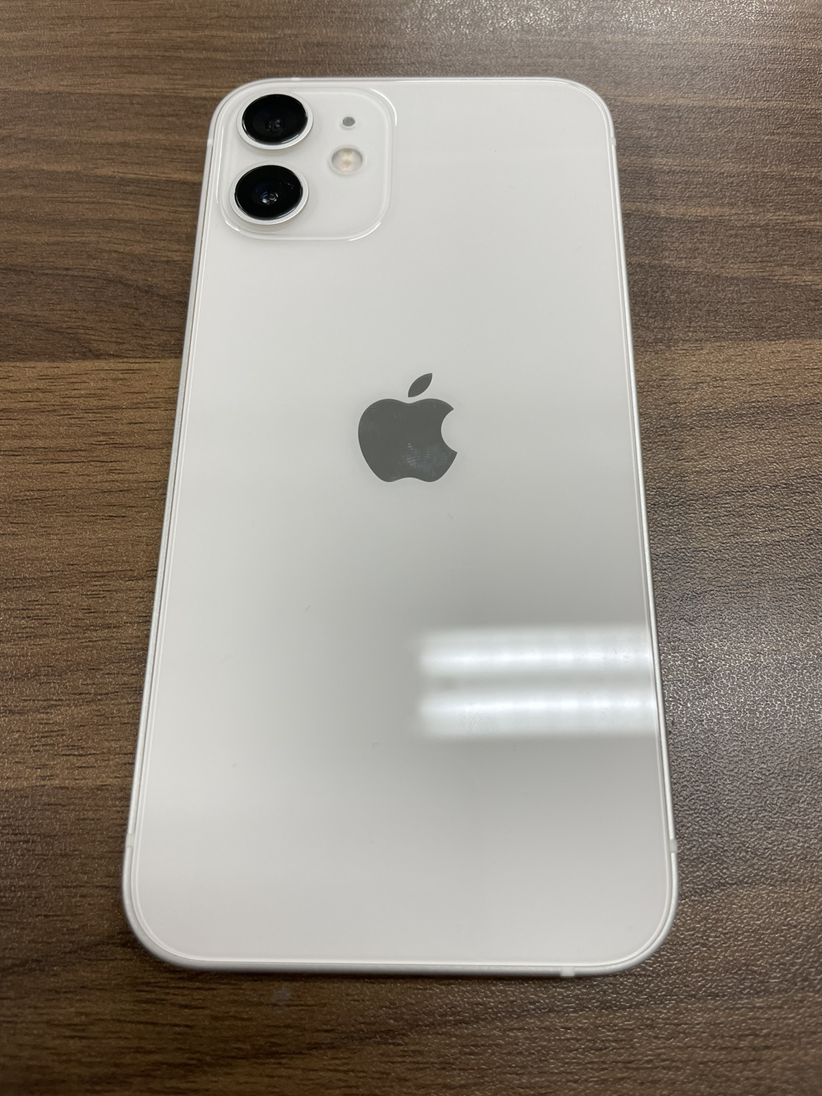 iPhone 12 mini 64GB ホワイト au◯ 中古