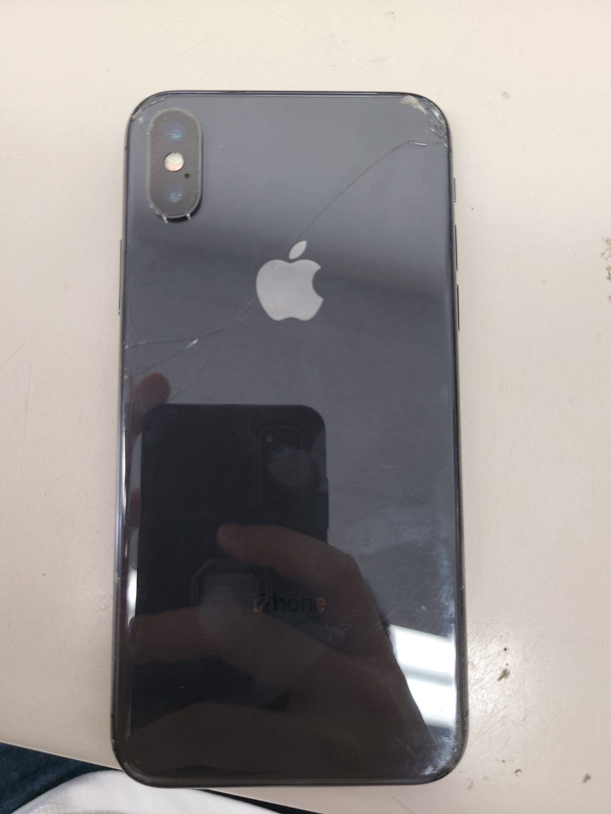 iPhoneX  256GB  グレー  SB○ SIM解除品  中古本体のみ  背面割れ、
