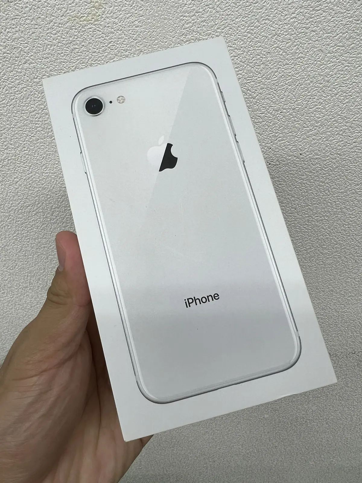 今日だけ値下げ！バッテリー100%！iPhone8 64GB シルバー-