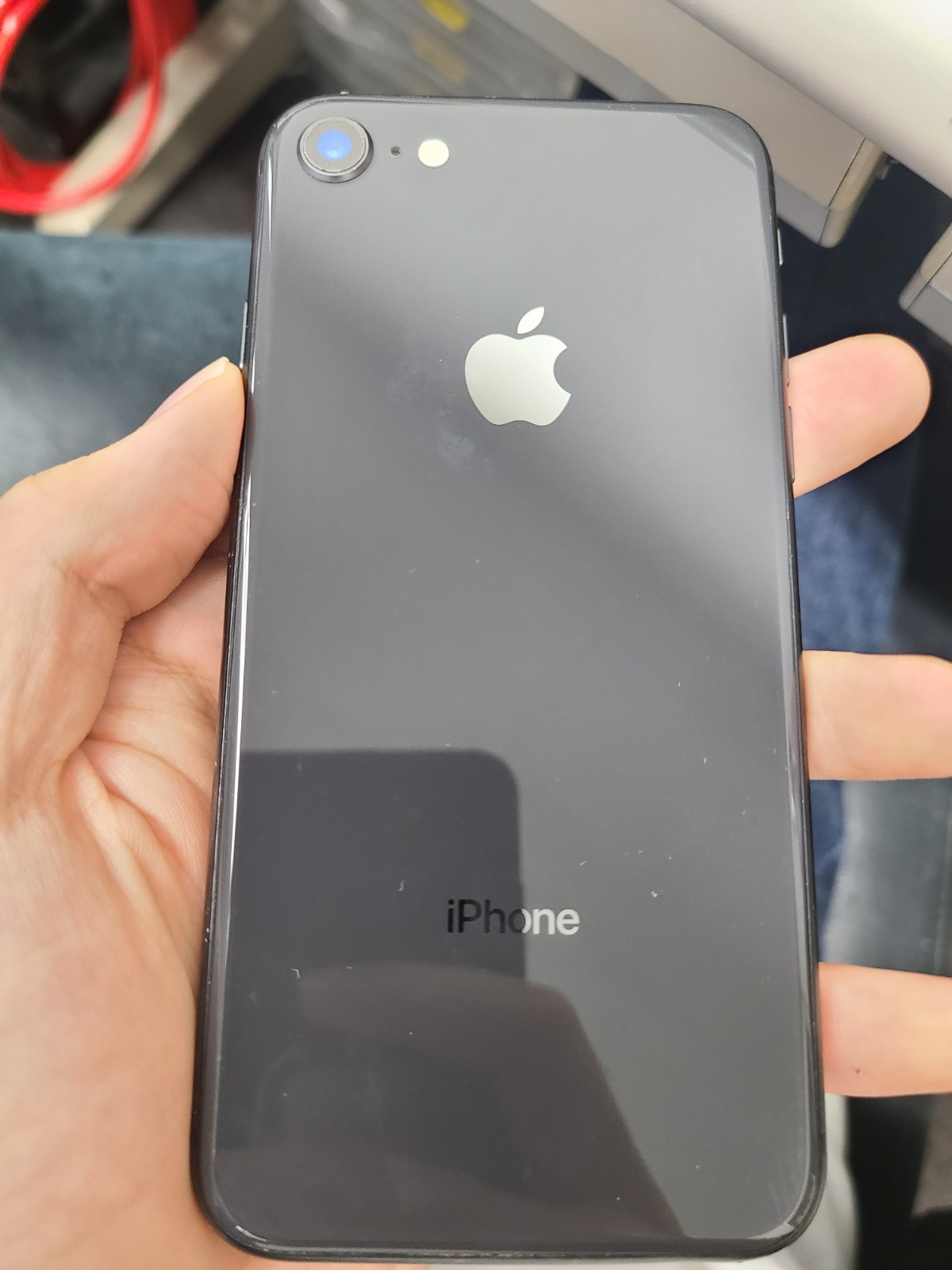 iPhone8  64GB  ブラック  SB△  SIM解除品  中古本体のみ　　交換品