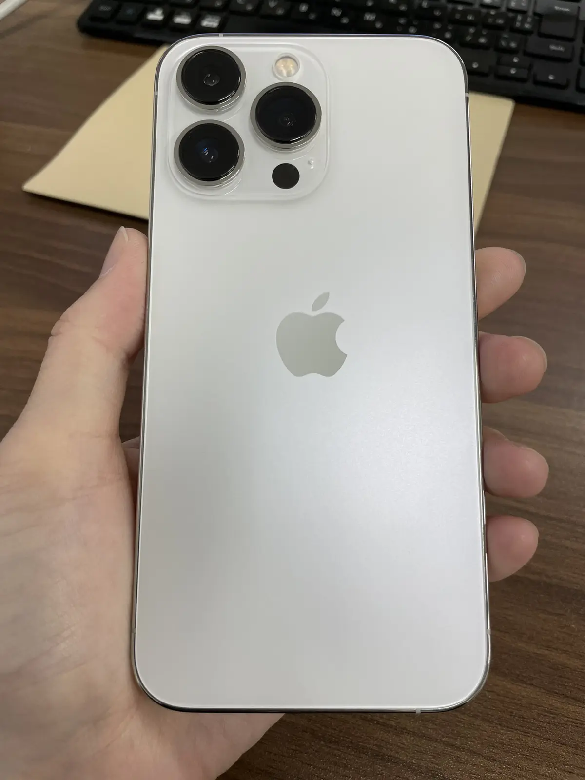 4年保証』 iPhone 11 Pro シルバー 256GB SIMフリー 本体 箱 付属品