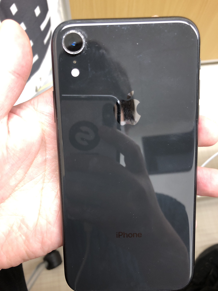 iPhoneXR  64GB  ブラック　AppleSIMフリー　中古本体のみ　カメラ周り傷あり