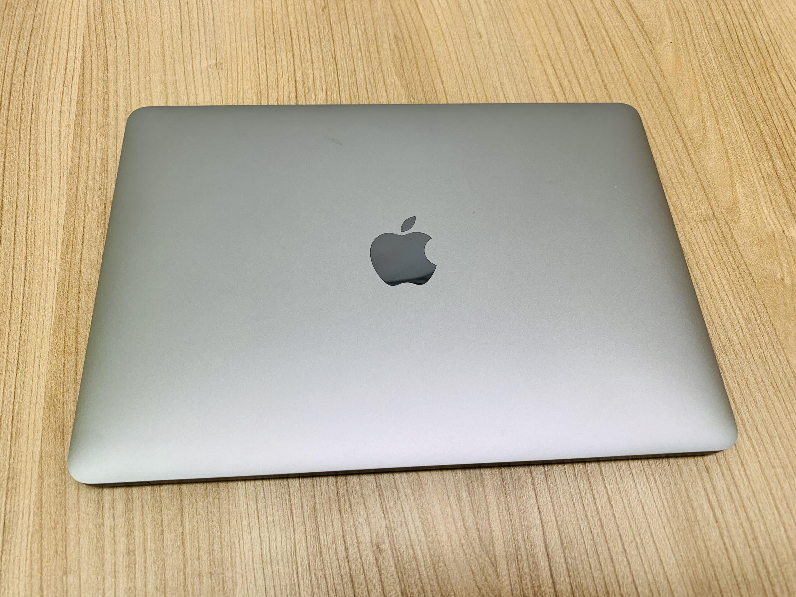 Apple Macbook Retina 12-inch Early2015 メモリ8GB 256GB 中古品 本体のみ