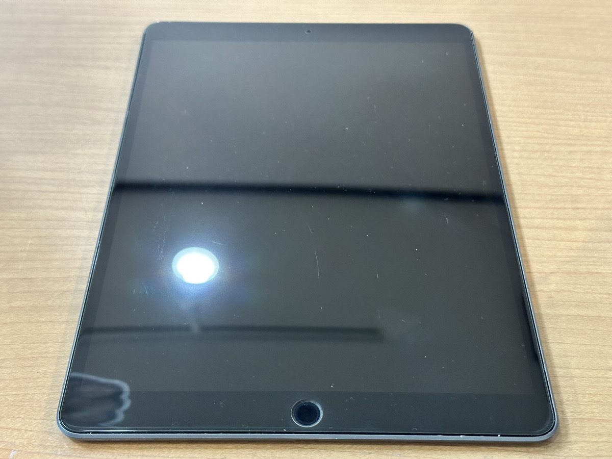 Wi-Fi iPad Air3 64GB　中古使用感あり(本厚木）