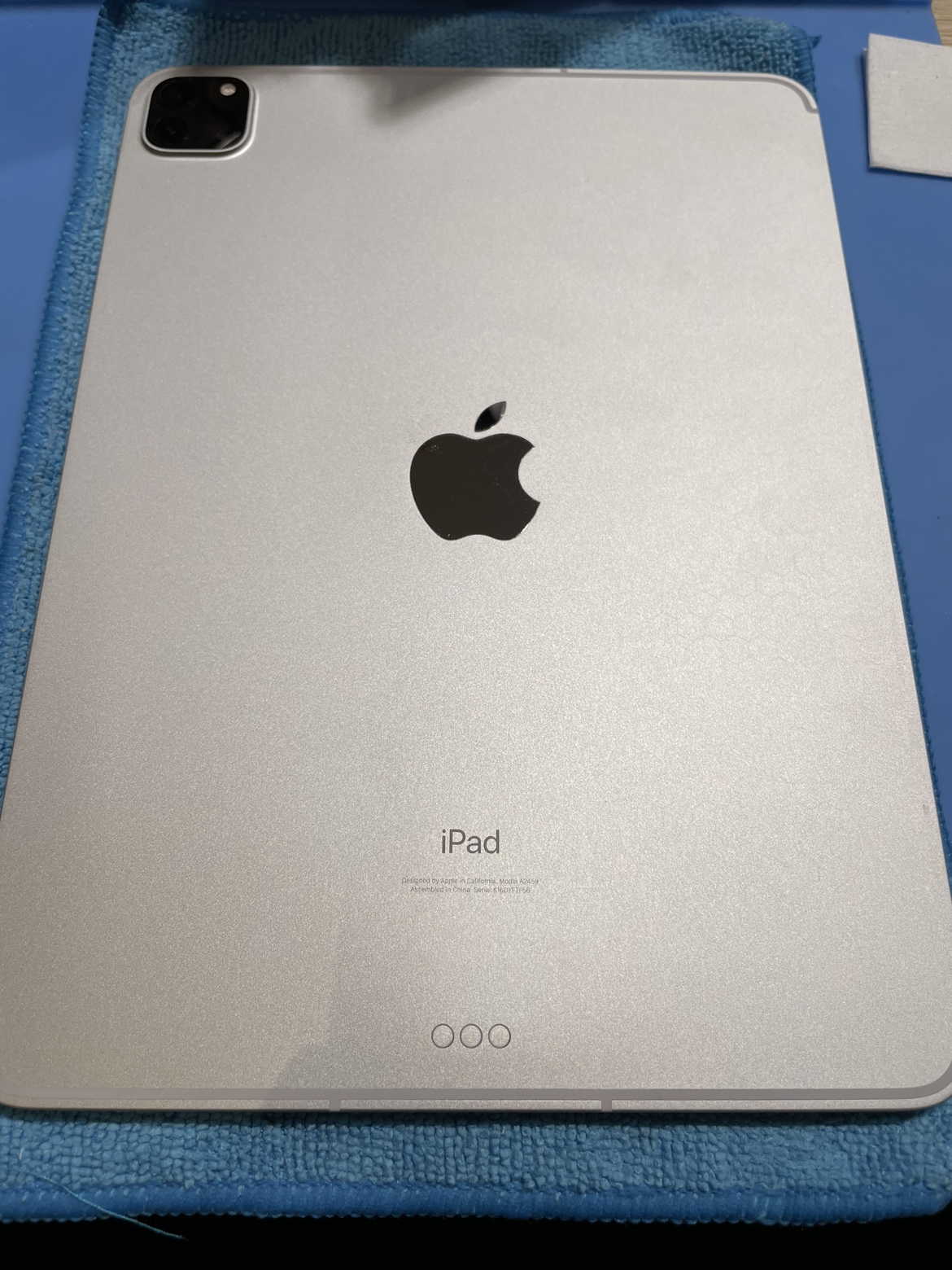iPad Pro 11 第3世代 2TB docomo△ 美品【イオンモール福岡店】