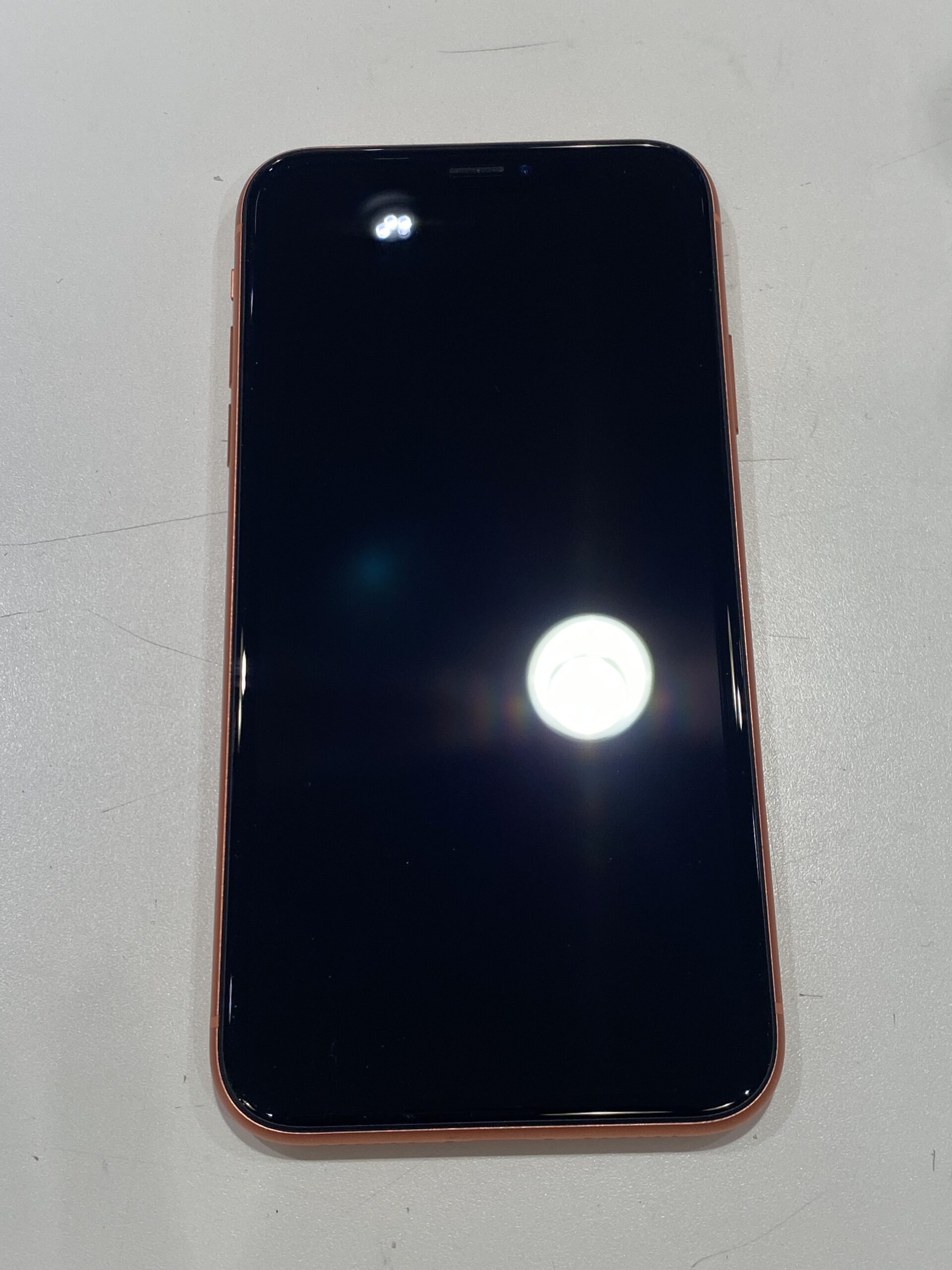 iPhoneXR 64GB 中古 本体のみ　コーラル　au○