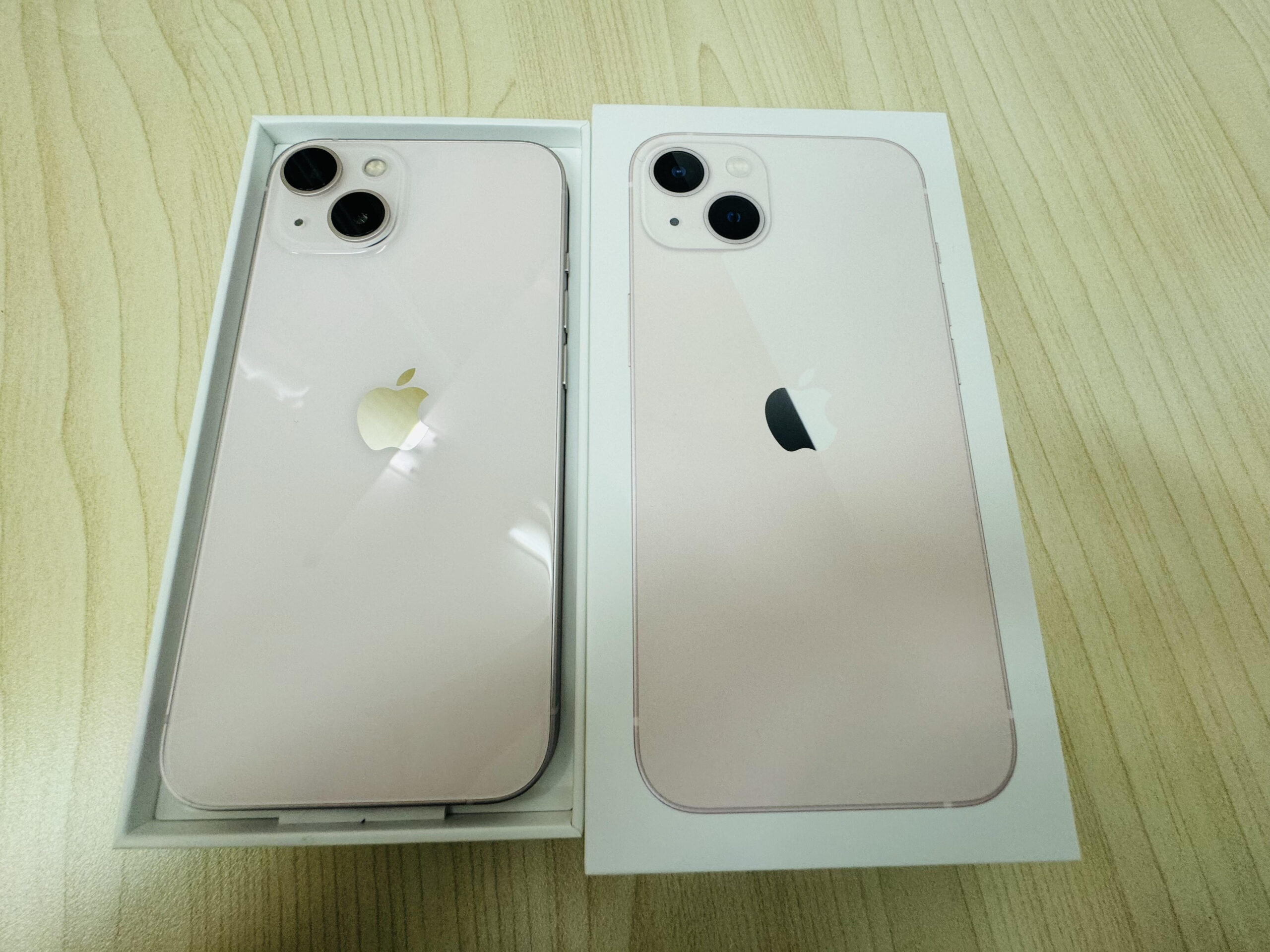 iPhone13 128GB pink AppleSIMfree 中古美品 【所沢店】