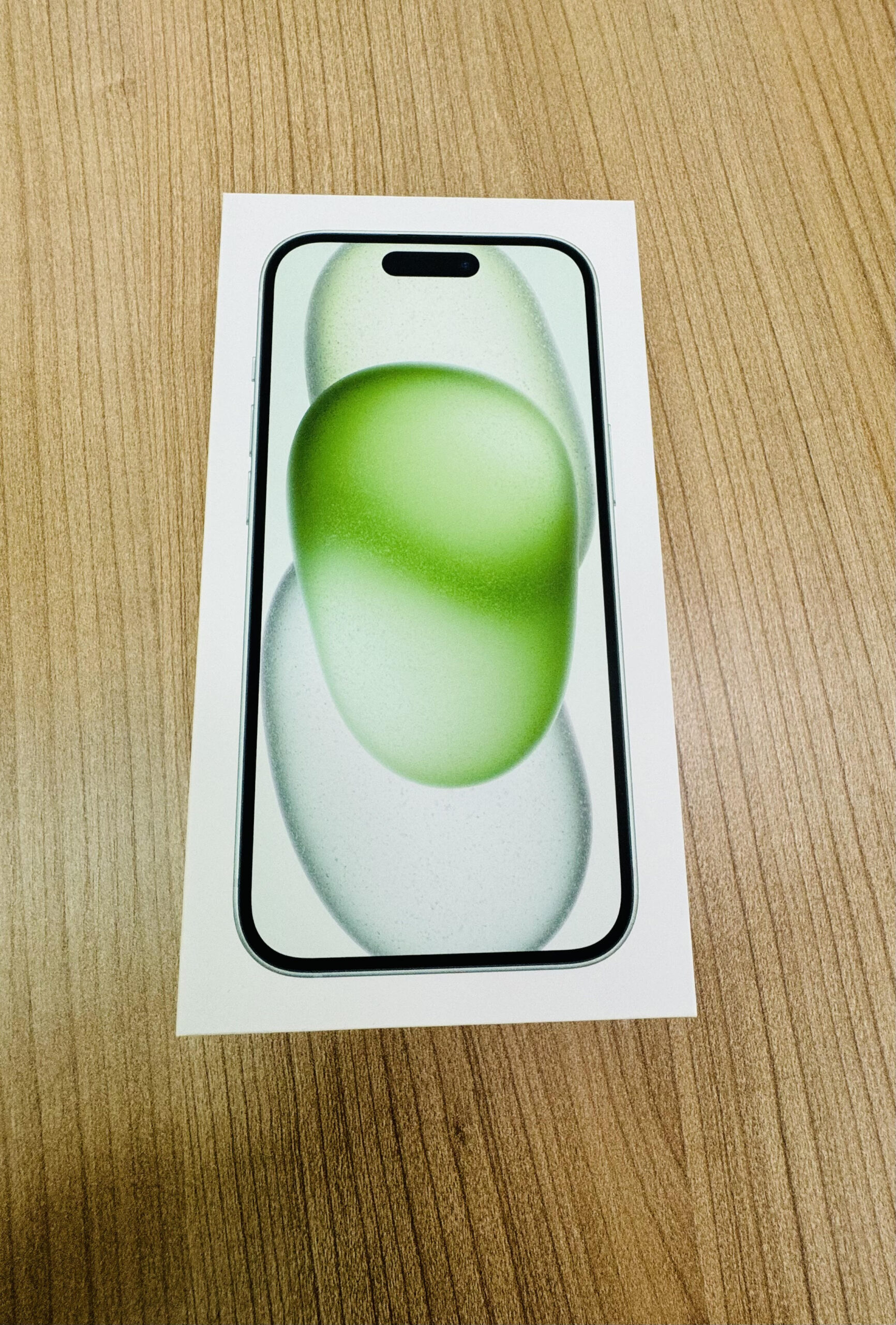 iPhone15 128GB green au 未開封品 【所沢店】