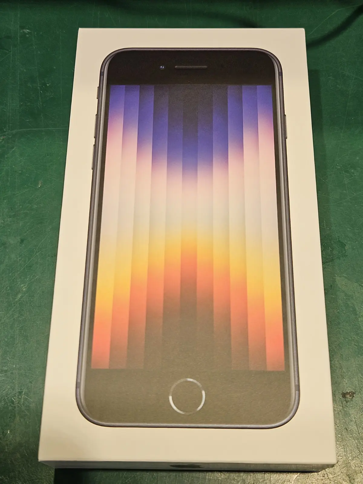未開封品 IPHONE8 64g 本体 眩しく アイホン
