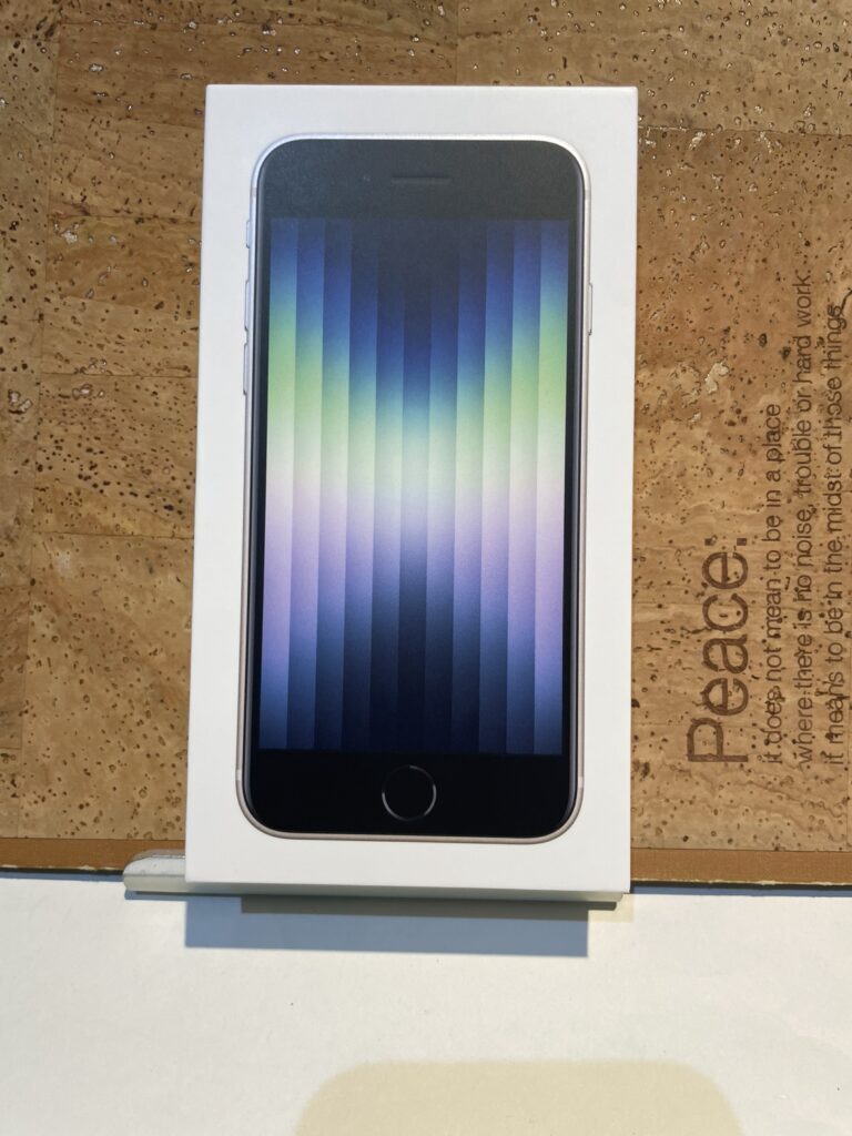 Apple iPhoneSE第3世代(アップル アイフォンSE232022),64GB,SIMフリー版