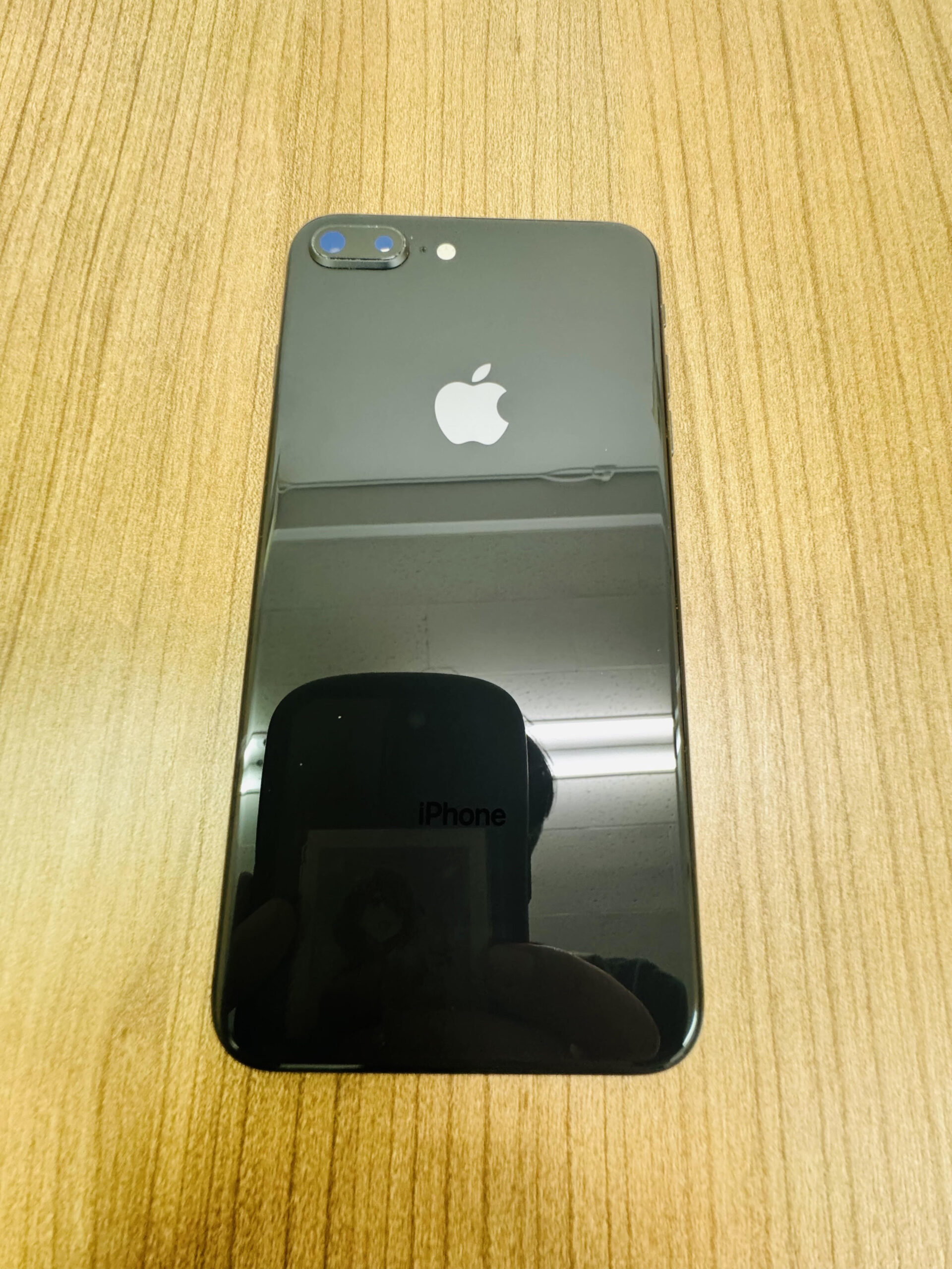 iPhone8Plus 256GB black docomo 〇 中古品 【所沢店】