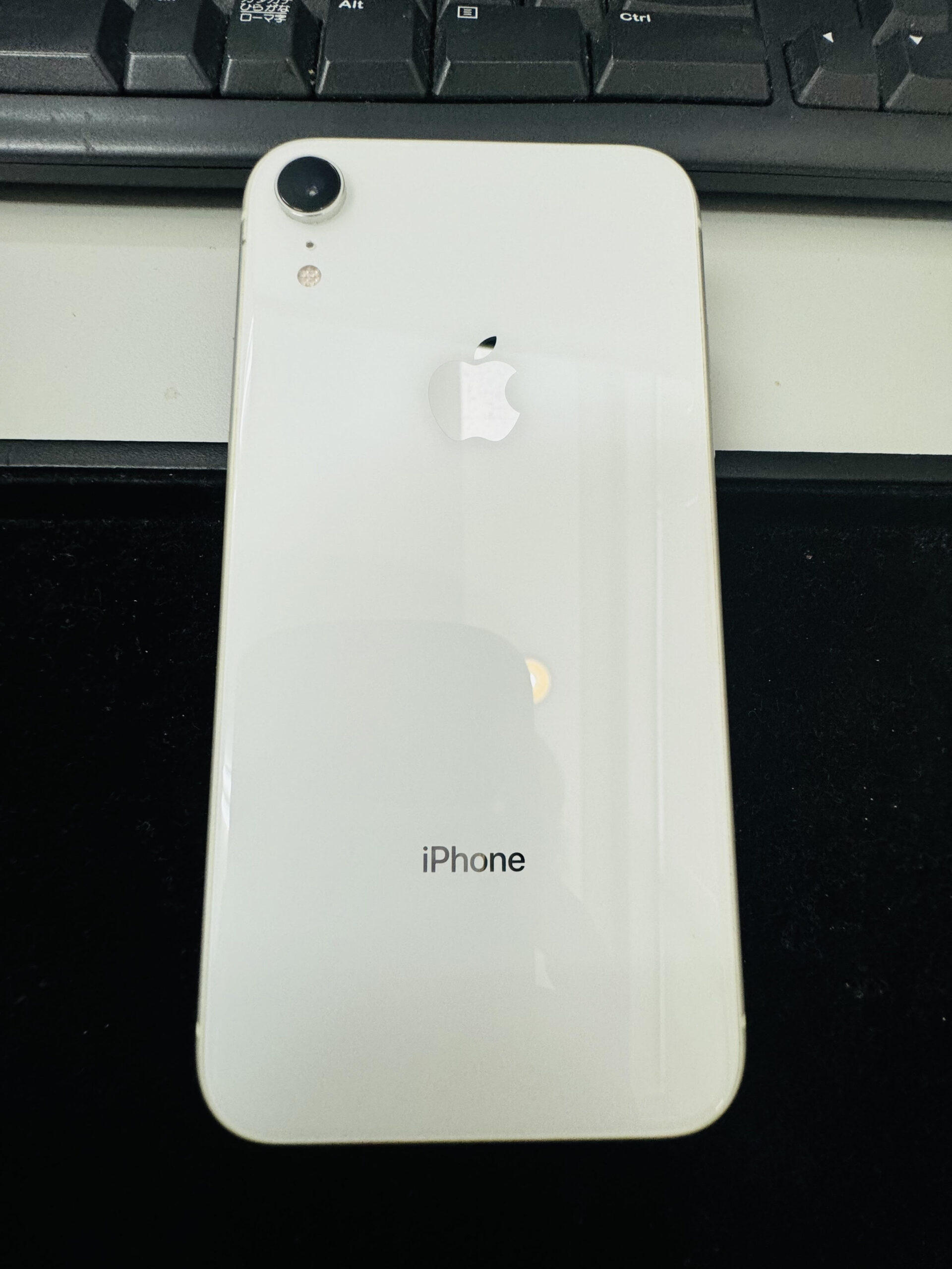 iPhoneXR 64GB white docomo 〇 中古品 【所沢店】