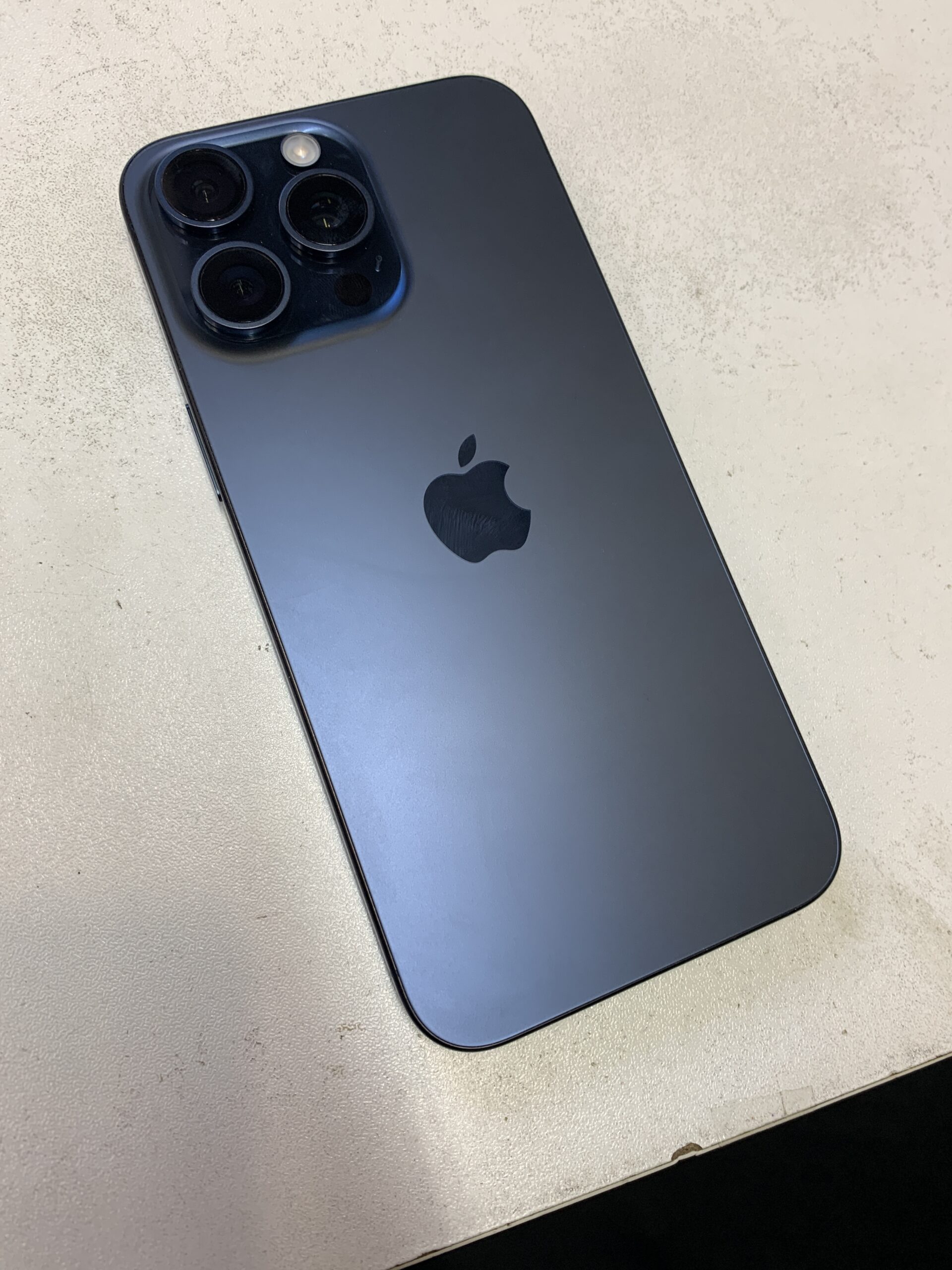 iPhone15ProMax 256GB 買取実績報告【練馬店】