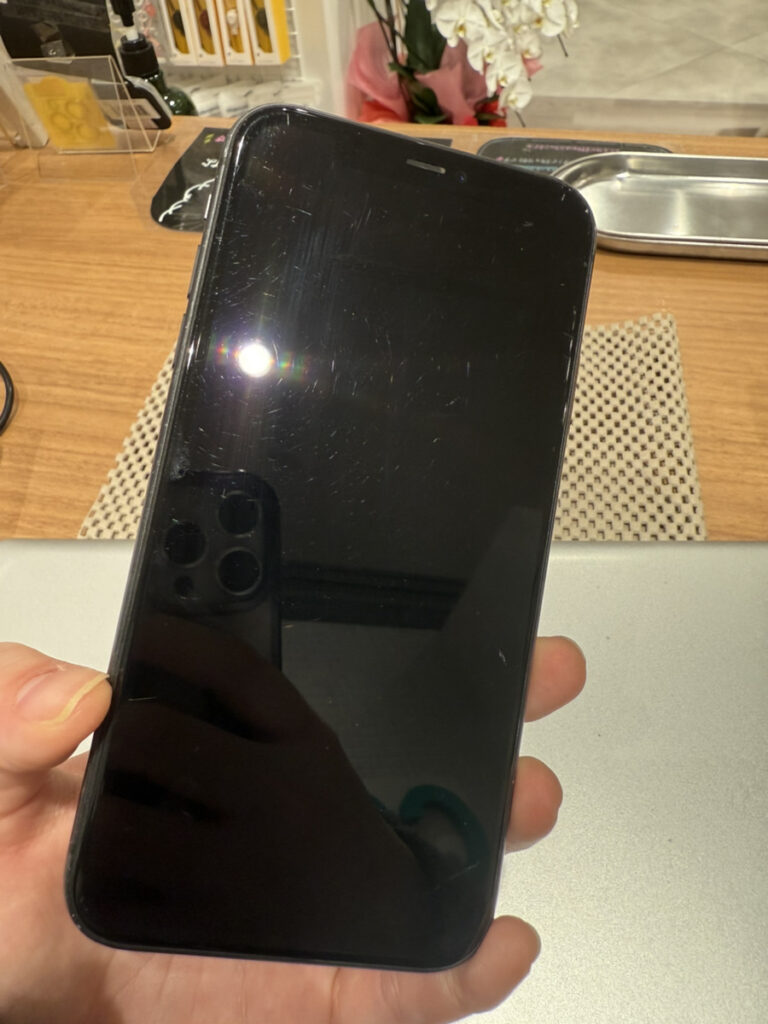 iPhone11 docomo〇　中古　故障品