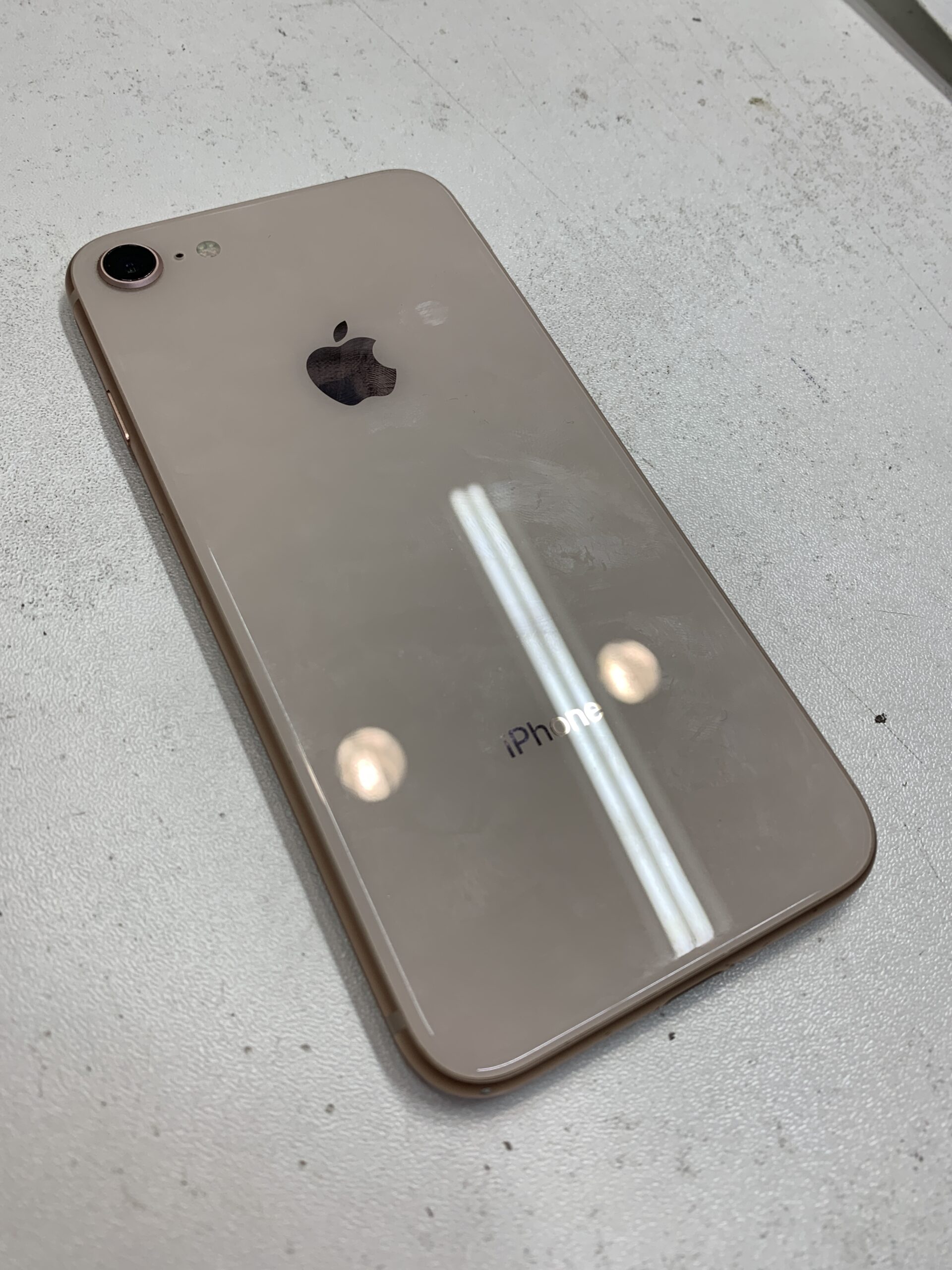 iPhone8 64GB 買取実績報告【練馬店】