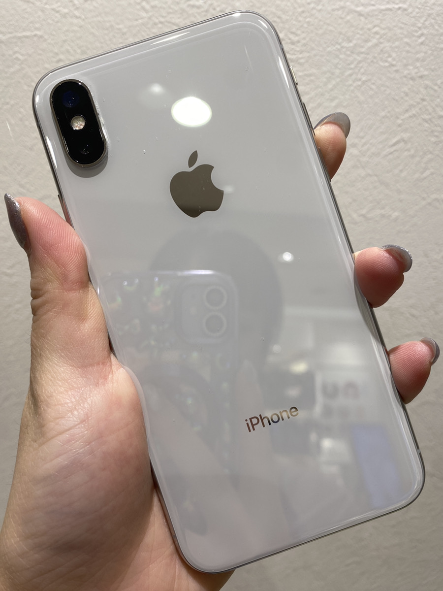 iPhoneX 256GB シルバー 中古 本体のみ docomo〇【COCO東急プラザ蒲田店】