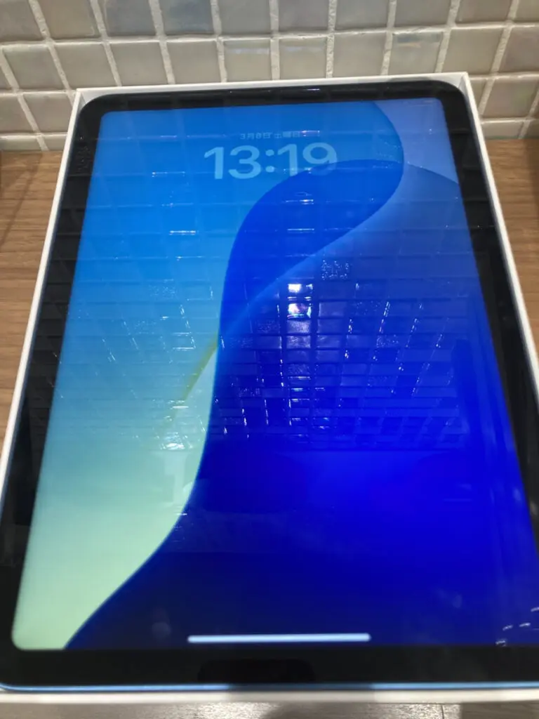 iPad 10.9インチ 第10世代 64GB ブルー Wi-Fiモデル 中古箱あり